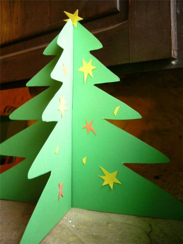 vyrobte si kartónový strom, 3d kartónový vianočný stromček ozdobený papierovými hviezdičkami