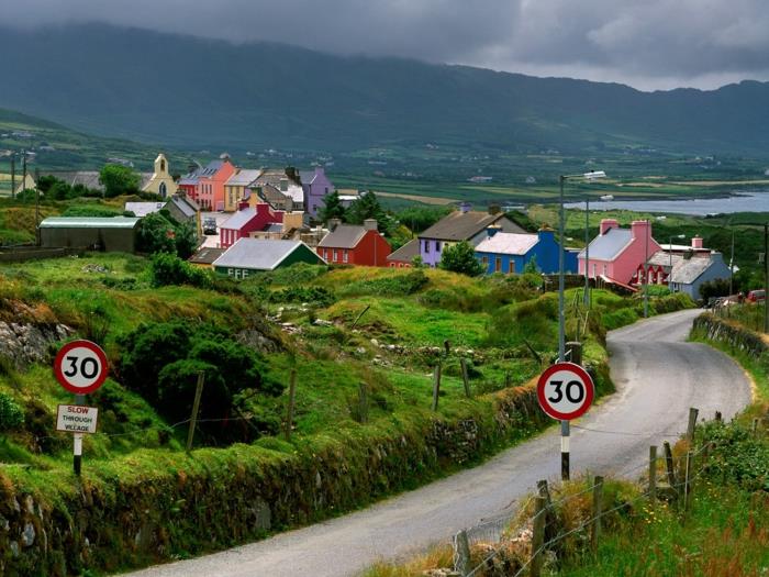 fantastisk idé-att-besöka-ireland-by-town-car