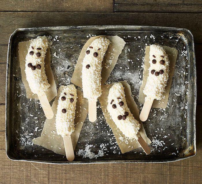 mrazení banánoví duchovia ľahký dezert halloween zábavný bouche s tvárami na palici