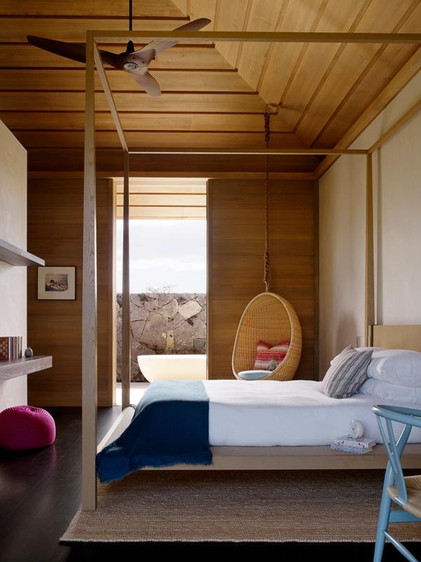 Fenomenalt-sovrum-hängande-stol-trätak