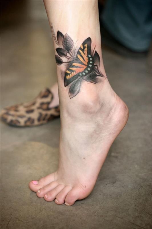 symbolické tetovanie, motýľ monarcha na nohe, nápad na tetovanie pre ženy