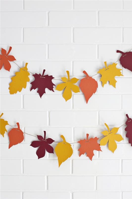 farebný papier jesenné listy halloween dekorácia dom biele tehly jednoduchá dekorácia na stenu