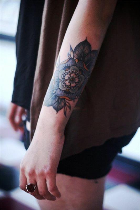 Lotus flower znamená tetovanie mandaly