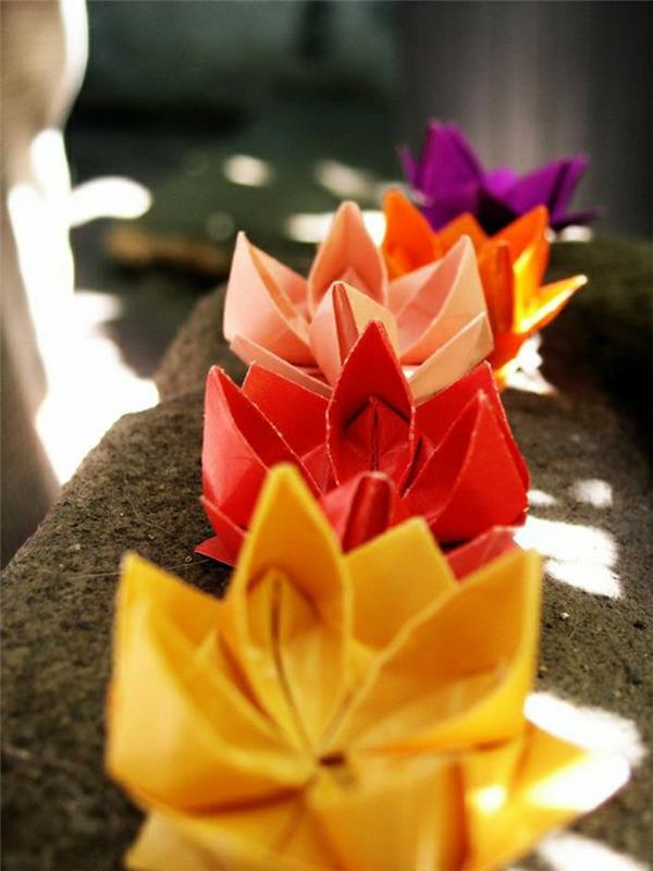 origami-farebný-papier-kvetina-pre-začiatočníkov-ľahko vyrobiteľný origami