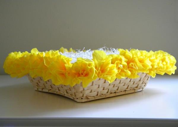 crepon-papper-blomma-dekoration-korg