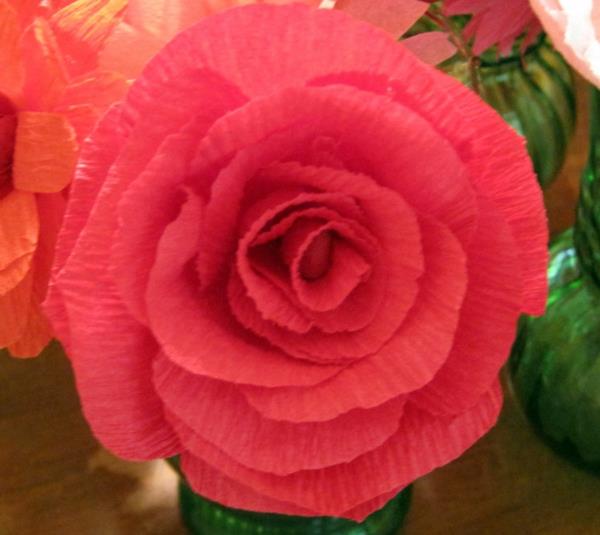 röd-ros-crepon-papper-blomma-2