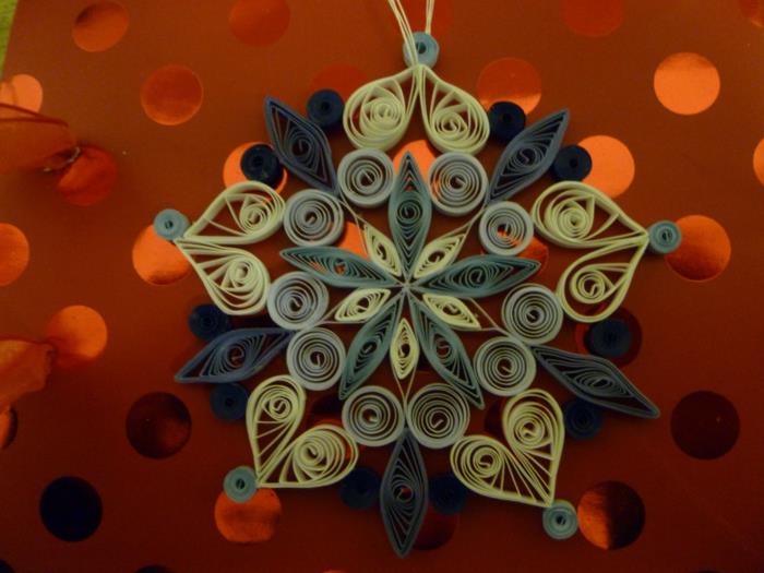 3D snehová vločka s papierom, vlastnoručná výroba vianočných dekorácií, naučte sa ľahko quilling