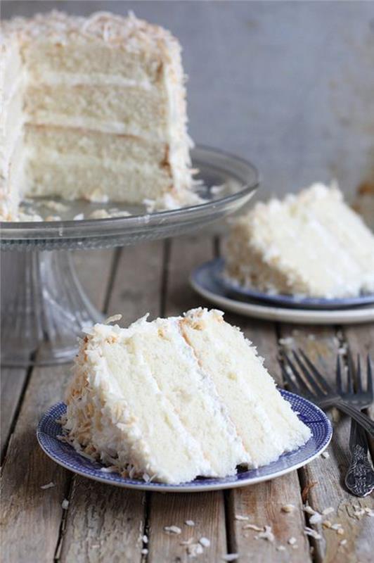 recept na jemnú kokosovú narodeninovú tortu, tortu v bielej vrstve