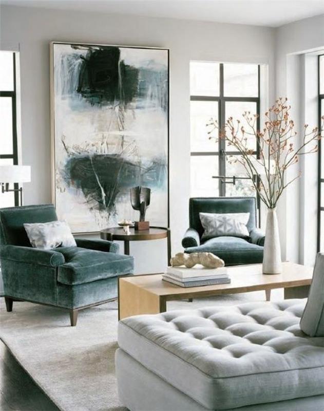 perlovo šedá farba v obývacej izbe s veľkým dekoratívnym panelom so zelenými a sivými prvkami so zeleným a sivým nábytkom