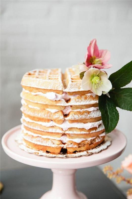 svadobná torta ako žiadna iná, originálny recept na vafle, vaflový koláč so šľahačkou