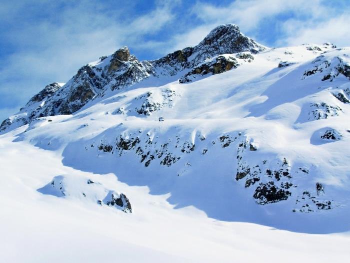 výška snehu-snehové podmienky-alpské-fotografie-biela-príroda