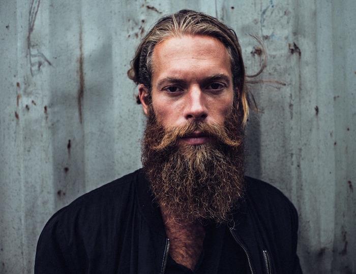 hipster skägg långt hår blont långt skägg