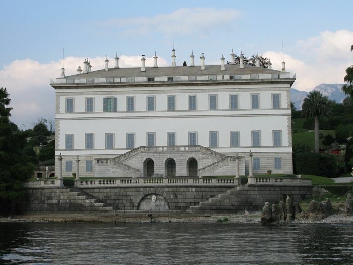 hotel-lac-de-come-italy-pearl-of-Lake-bellagio-italy-visit-Lake-come-hotel-du-ville
