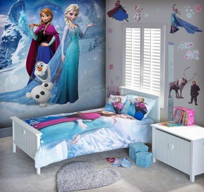 výzdoba dievčenskej spálne, samolepky na steny so vzormi Elsa Anna a Olaf, posteľná bielizeň Frozen design