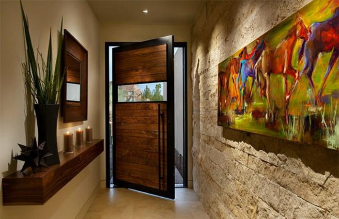 تكسية جدارية خشبية ، فكرة رائعة لتزيين قاعة المدخل ، طلاء بألوان زاهية ، رف مع مزهرية سوداء وشموع