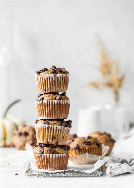 hur man gör friska sockerfria bananchokladmuffins med havregryn, chokladflis