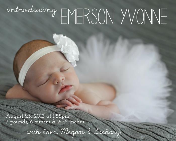 myšlienka oznámenia o narodení, malá princezná v bielom tutu, krásna fotografia