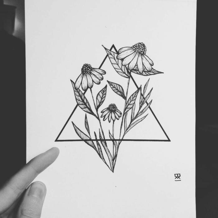 Svartvitt geometrisk triangelritning med blommor i geometriska ritningsidéer för tatuering