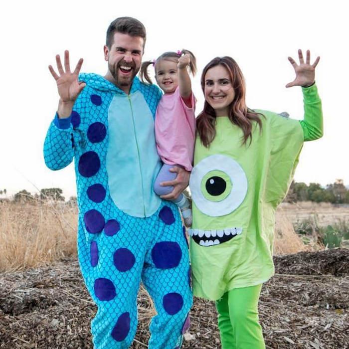 monštrá inc halloween kostým nápad ľahko vyrobiť modrý kostým a veľké zelené tričko