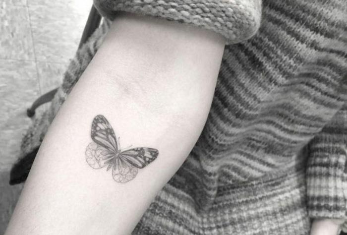 Táto žena tetovanie žena nápad originálne tetovanie žena motýľ na ruku