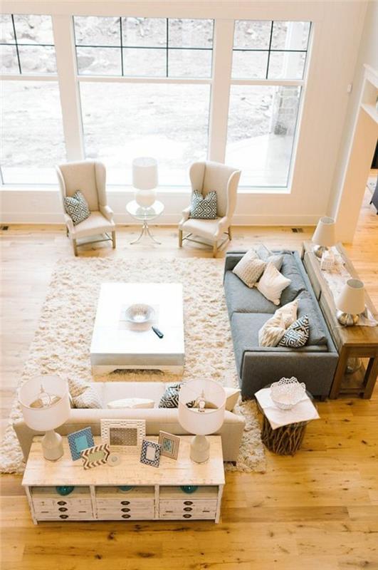 dekoračné nápady-obývačka-béžová-biela-svetlá-parketová podlaha