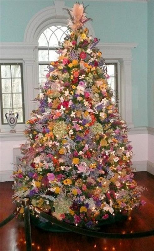 kvetina-vianočný stromček-výzdoba
