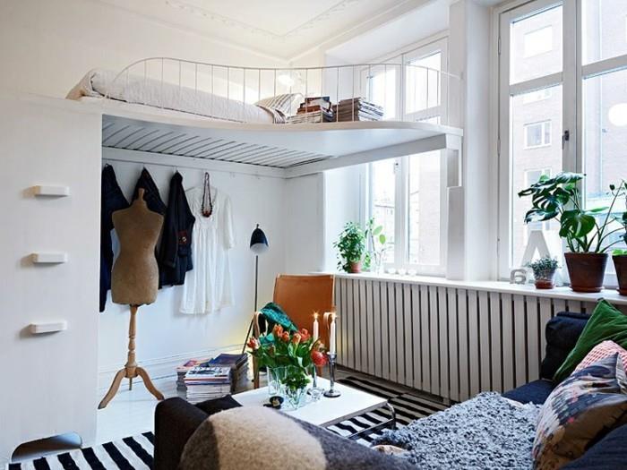 idea-deco-štúdio-poschodová posteľ-rastlina-pohovka-apartmán-pohodlné