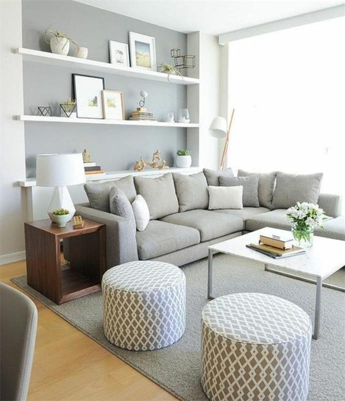 Colori per pareti soggiorno, divano angolare con cuscini, tavolino rettangolare bianco