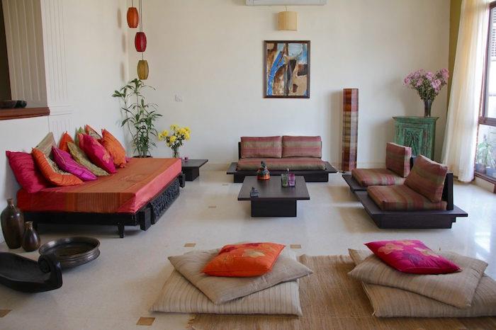 etniska möbler för vardagsrumsdekoration, golvkuddar av orientalisk typ för boho chic inredning