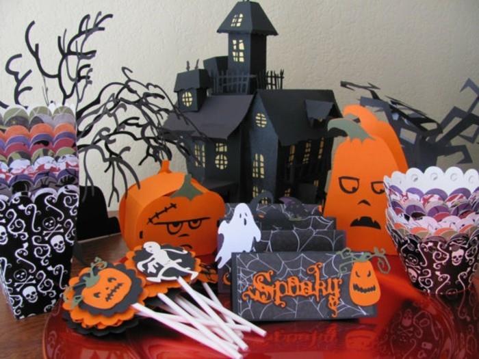 halloween-nápady-na-strašidelné-párty-nápady-kartón