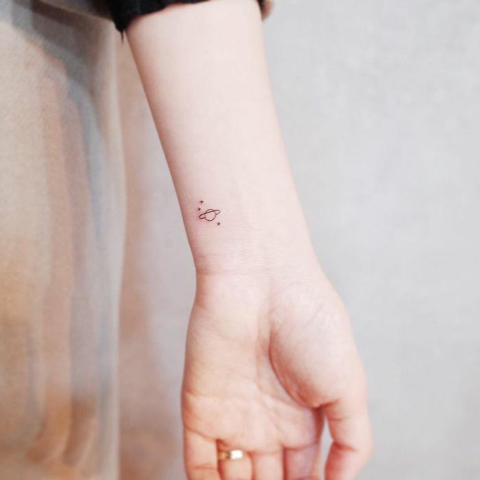 Krásne nápady na tetovanie pre planéty s nápadmi na tetovanie žien
