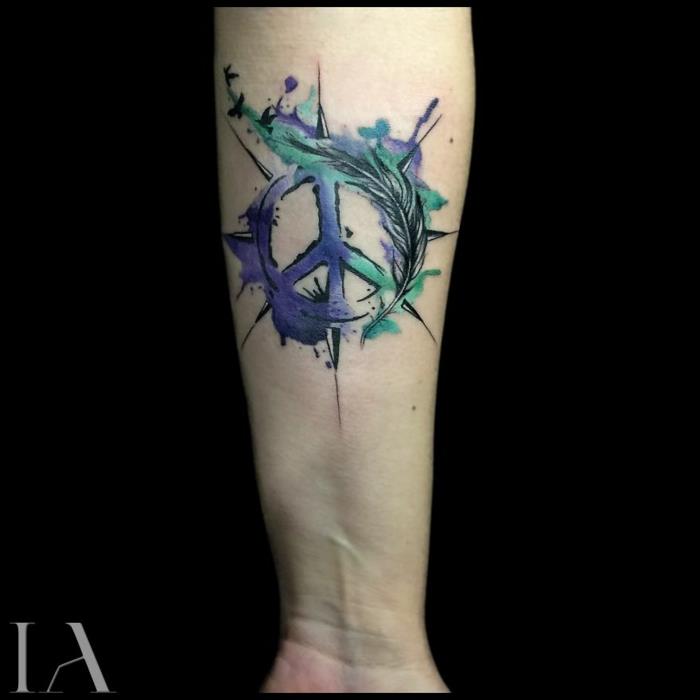 Originálne klišé symbol tetovanie, spoločné párové tetovanie, trendy v tetovaní