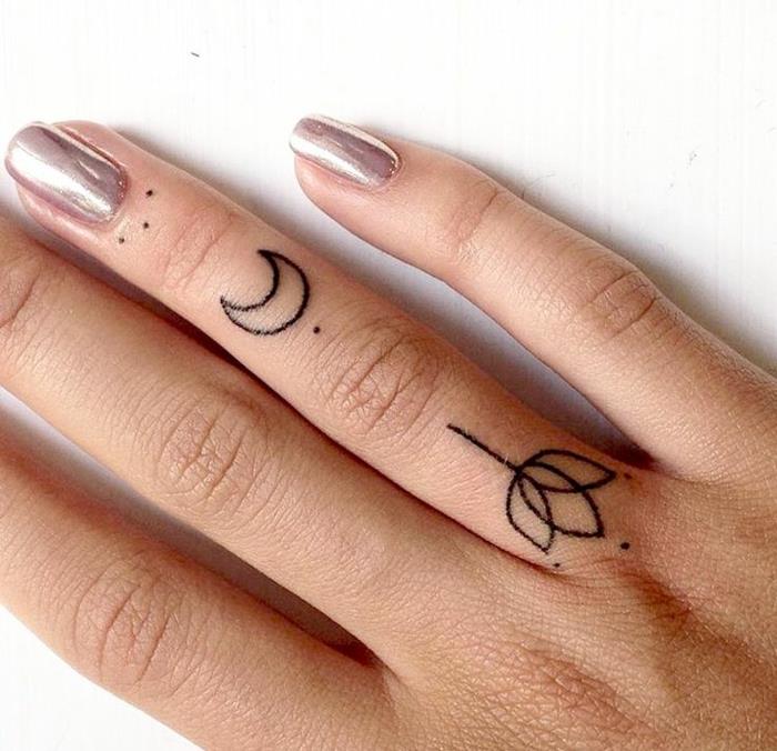 Jednoduché tetovanie s kvetinovým vzorom a štýlom hviezdneho tetovania na prst