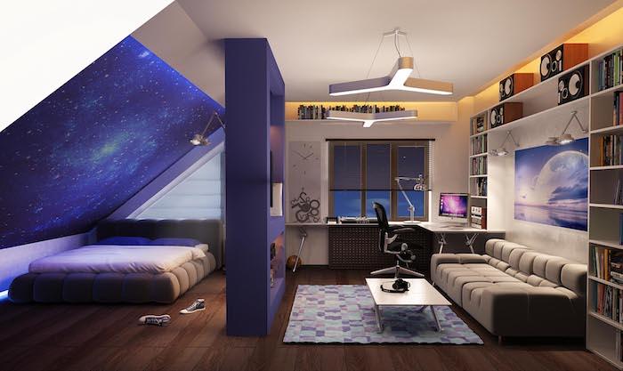 ديكور غرفة نوم المراهقين ، غرفة منحدرة مع جدران بيضاء مع ديكور حائط بتصميم الكون