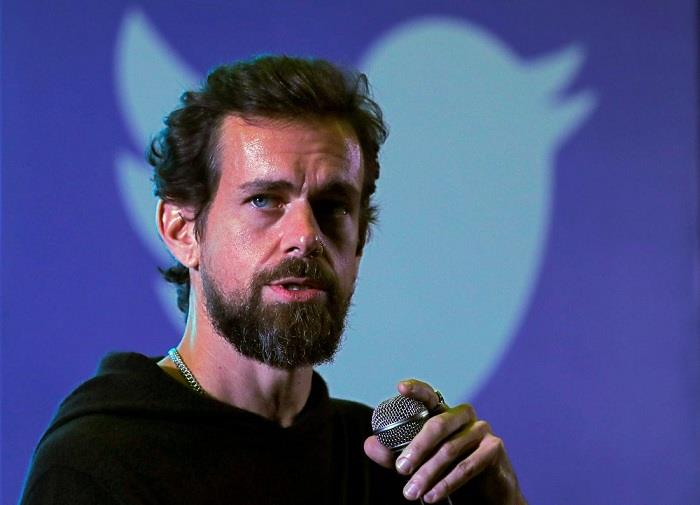 Šéf Twitteru Jack Dorsey nastavuje pre svojich zamestnancov celoživotnú prácu z domova
