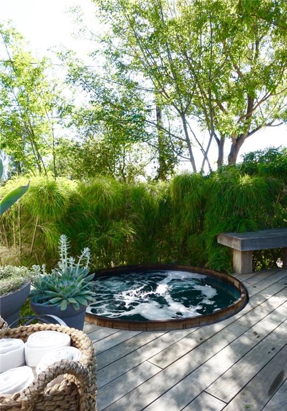 utomhus jacuzzi trä damm träd grönska trä golvbeläggning