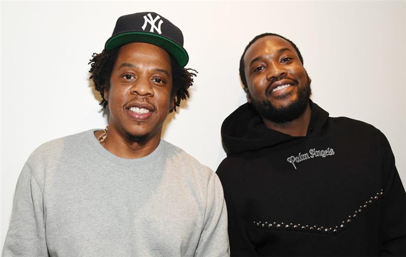 مغني الراب في فيلادلفيا يطلق علامة Dream Chasers التي تضم Jay-Z و Roc Nation