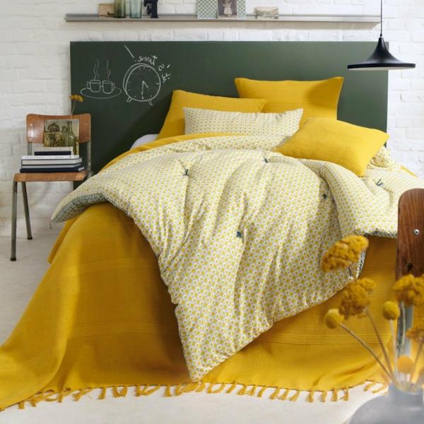 säng-kast-täcke-natt-omslag-gul