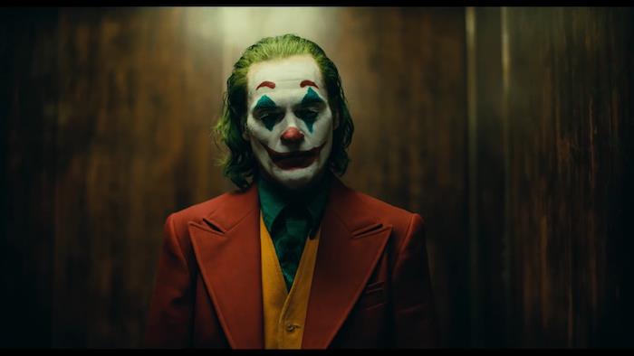 Jokerfilm med Joaquin Phoenix i regi av Todd Phillips presenterade just en andra trailer