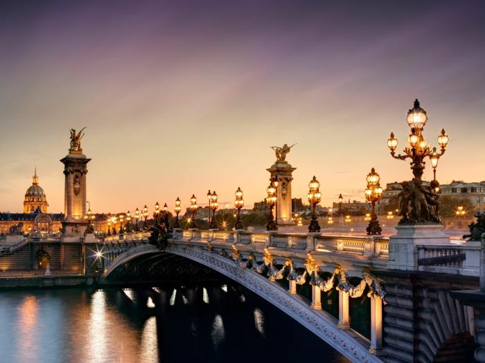pekná prechádzka v Paríži