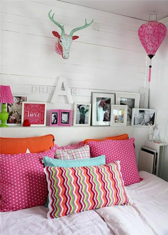 vacker-idé-för-tonåring-flicka-sovrum-idéer-deco-tonåring-sovrum-färgglada-kuddar-för-sängen