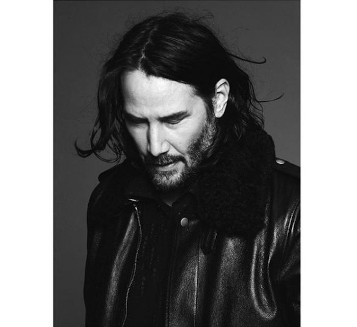 Saint Laurent konstnärliga ledare Anthony Vaccarello valde Keanu Reeves för kollektionen höstvinter 19, fotograferad av David Sims och publicerad på Instagram