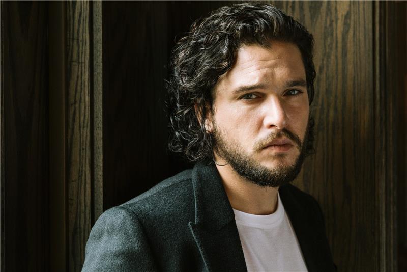 Skådespelaren Kit Harington, som spelade Jon Snow i Game Of Thrones -serien, genomgår för närvarande behandling på ett specialiserat center för att behandla personliga problem relaterade till stress och alkohol.