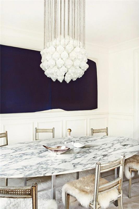 den-vackraste-vita-marmor-bord-kristall-ljuskrona-vit-lyx-stol