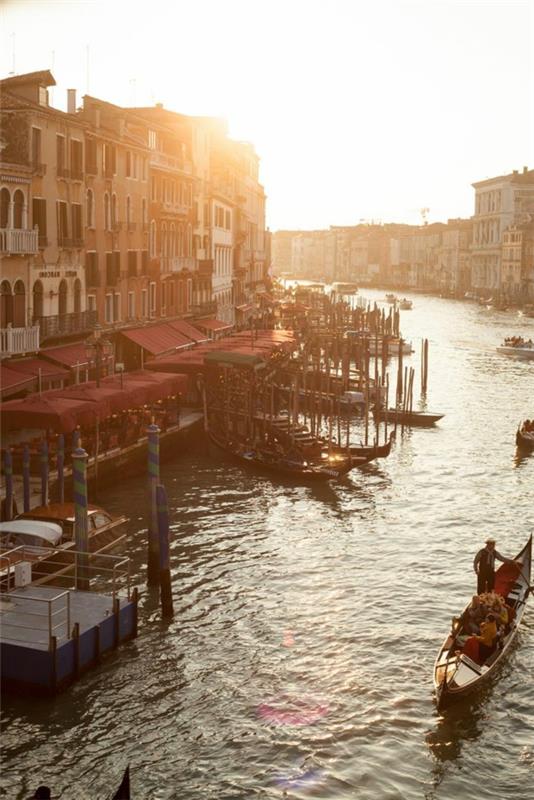 riečny kanál-Benátky-Taliansko