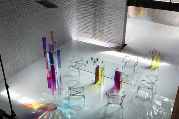 the-roche-bobois-table-and-a-fantastic-interior