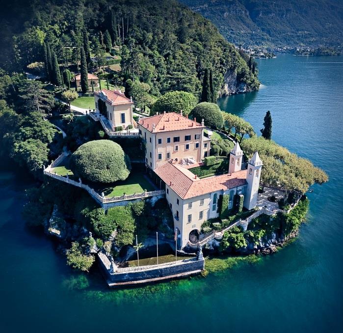 comosjön-turism-Bellagio-Italien-Lombardiet-Milano-vy-flygplan-från-topp-villa