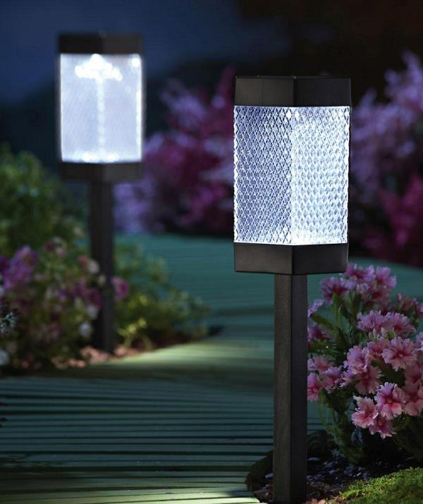 moderný dizajn-obdĺžnikové-solárne záhradné žiarovky