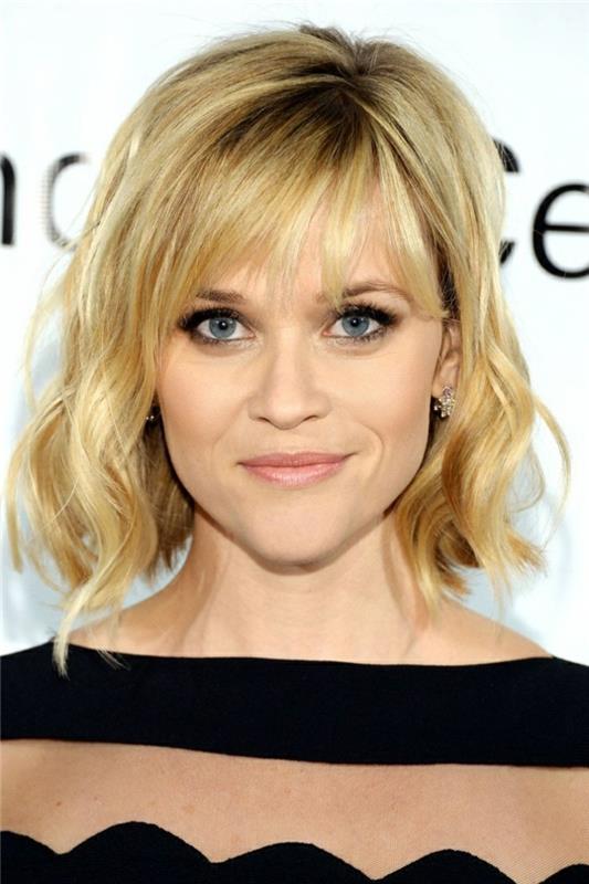 Reese Witherspoon, Bateau -urringning, markerade ögon, avsmalnande lugg, blont lockigt torg
