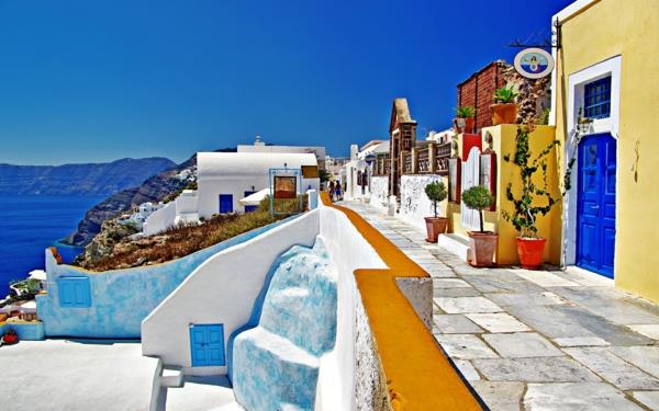 santorini-ostrov-prazdniny-pri-Egejskom-Santorini-Grécko